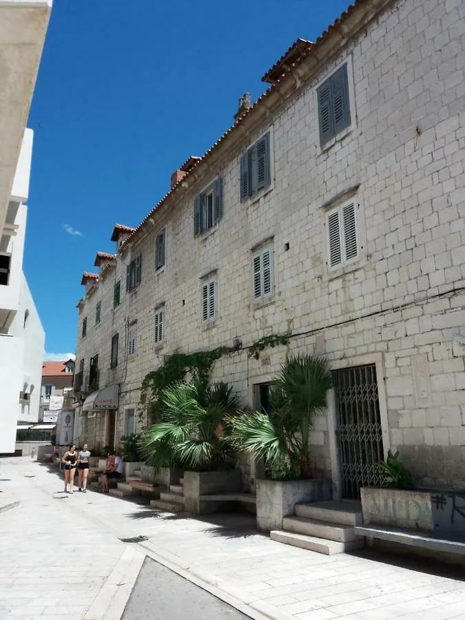 Pensión Central Rooms Split